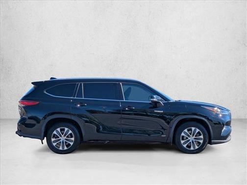 2020 Toyota Highlander Hybrid XLE
