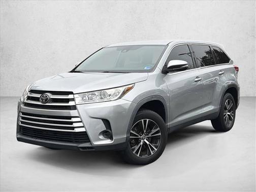 2019 Toyota Highlander LE I4