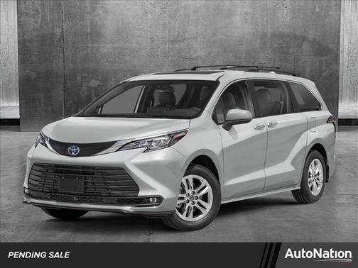 2025 Toyota Sienna Woodland Edition