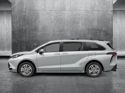 2025 Toyota Sienna Woodland Edition