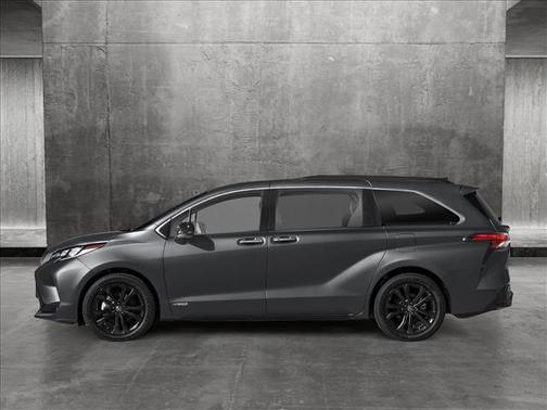 2025 Toyota Sienna XSE 7 Passenger