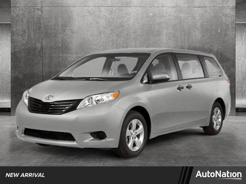 2011 Toyota Sienna LE