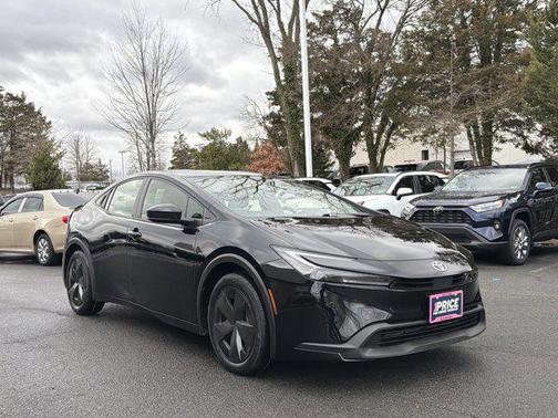 2023 Toyota Prius LE