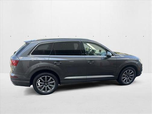 2019 Audi Q7 55 Premium Plus
