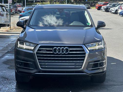 2019 Audi Q7 55 Premium Plus