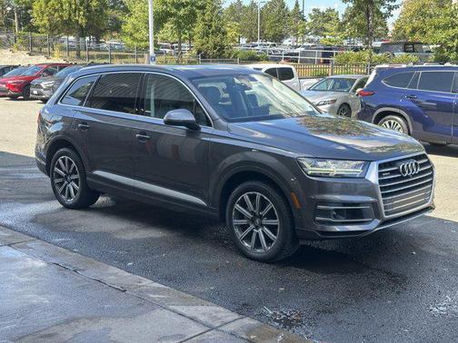 2019 Audi Q7 55 Premium Plus