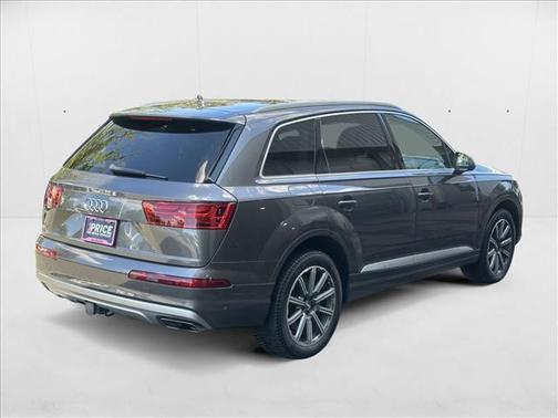 2019 Audi Q7 55 Premium Plus