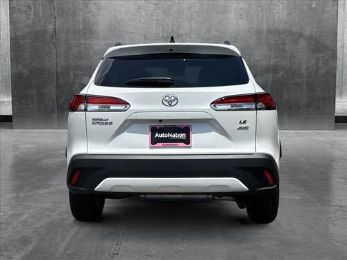 2025 Toyota Corolla Cross LE