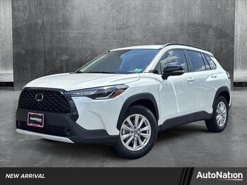 2025 Toyota Corolla Cross LE