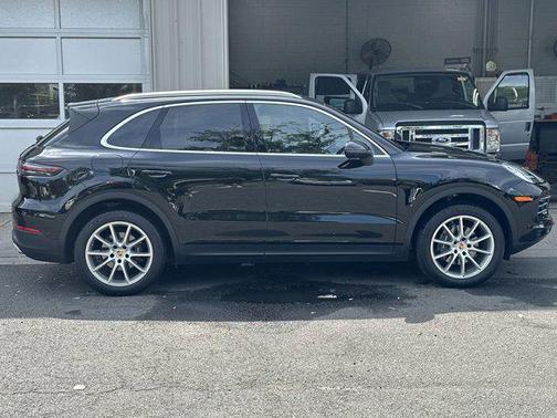 2019 Porsche Cayenne Base