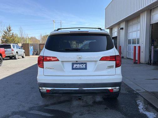 White Diamond Pearl 2016 Honda Pilot Touring
