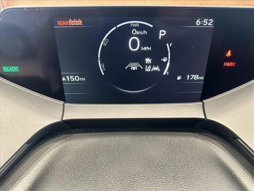 2025 Toyota Prius L