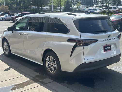 2025 Toyota Sienna XLE 7 Passenger