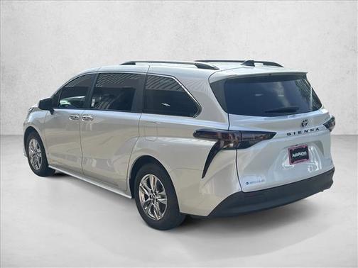 2025 Toyota Sienna XLE 7 Passenger
