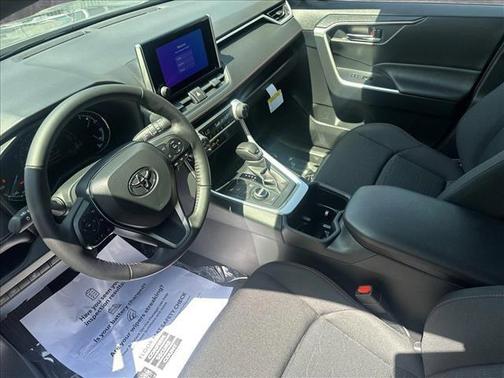 2025 Toyota RAV4 Hybrid SE