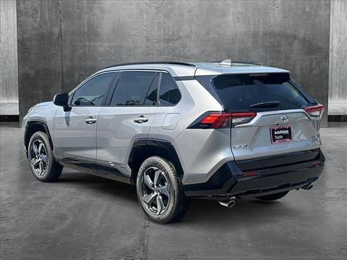 2025 Toyota RAV4 Hybrid SE