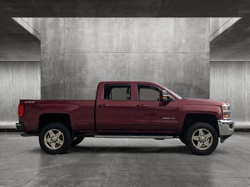 Photo 5 of 19 of 2015 Chevrolet Silverado 2500 LT