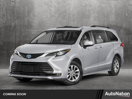 2025 Toyota Sienna XLE 7 Passenger