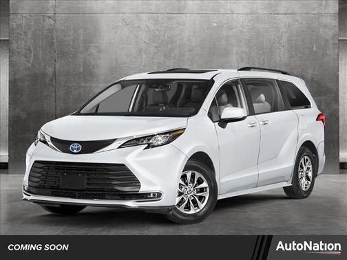2025 Toyota Sienna XLE 7 Passenger