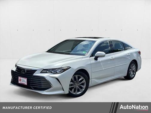 2022 Toyota Avalon XLE