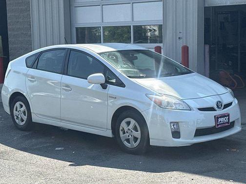 2010 Toyota Prius III