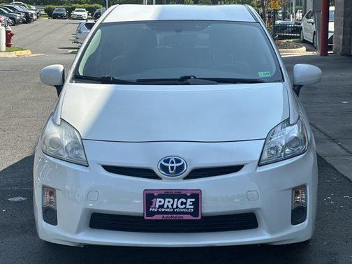 2010 Toyota Prius III