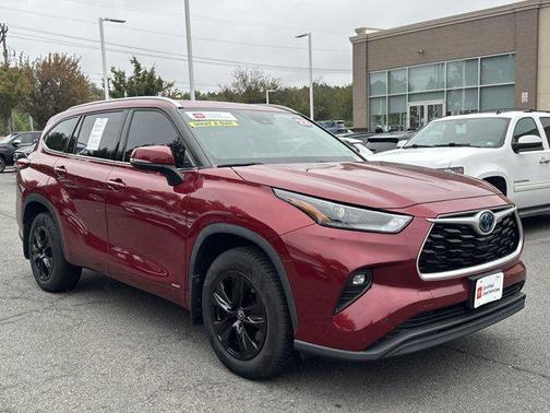 2022 Toyota Highlander Hybrid XLE