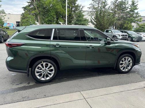 2025 Toyota Highlander Limited