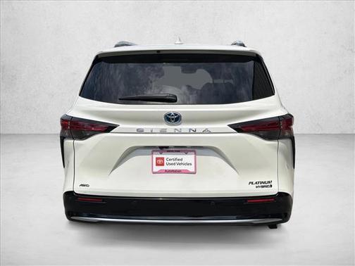 Blizzard Pearl 2021 Toyota Sienna Platinum
