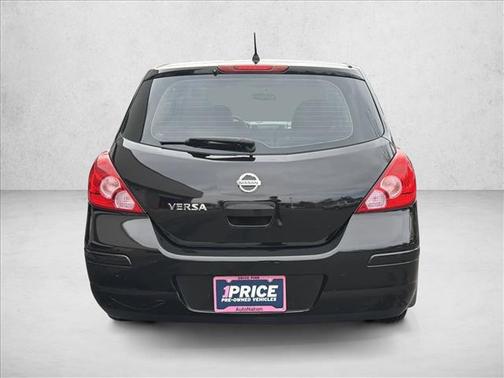 2012 Nissan Versa 1.8 S