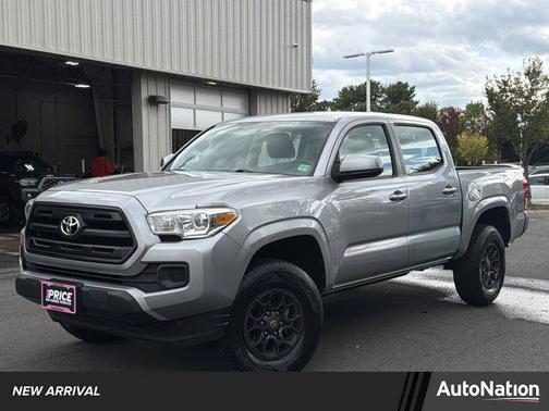 2016 Toyota Tacoma SR