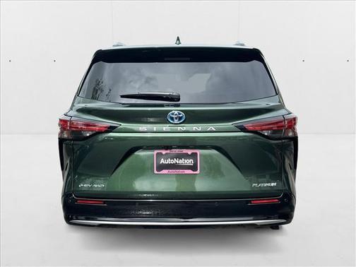 2025 Toyota Sienna Platinum 7 Passenger