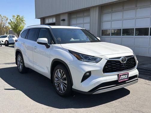 Blizzard Pearl 2021 Toyota Highlander Platinum