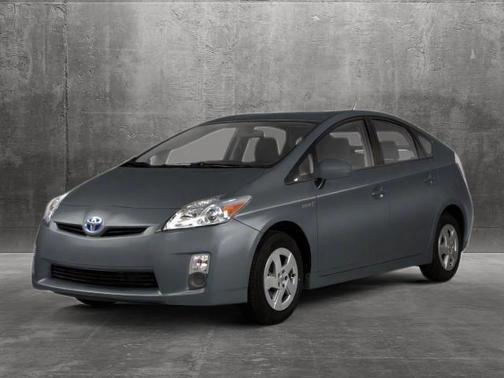 2010 Toyota Prius III