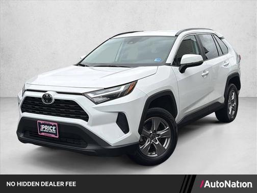 Ice Cap 2024 Toyota RAV4 XLE