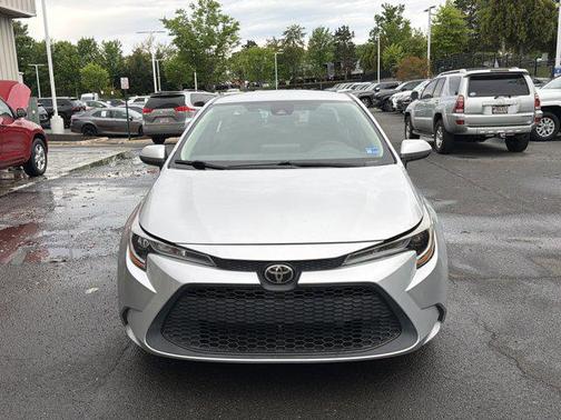 Classic Silver Metallic 2020 Toyota Corolla LE