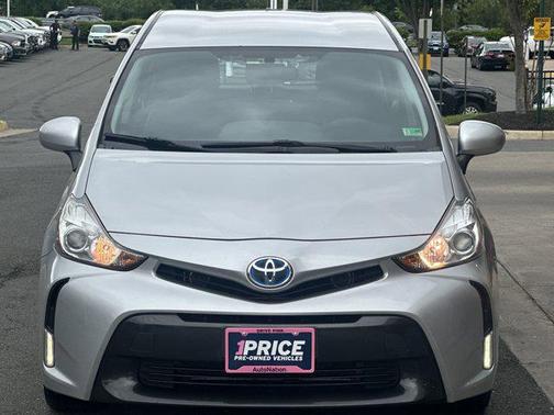 2015 Toyota Prius v Three