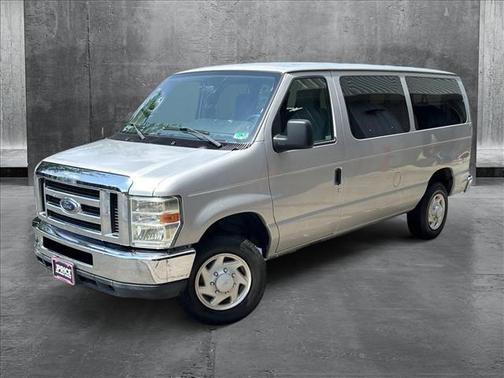 2009 Ford E350 Super Duty XLT