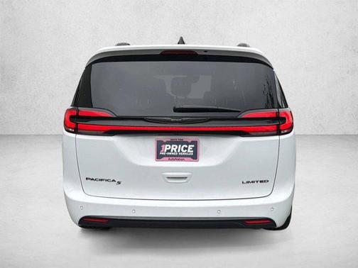 Bright White Clearcoat 2025 Chrysler Pacifica Limited