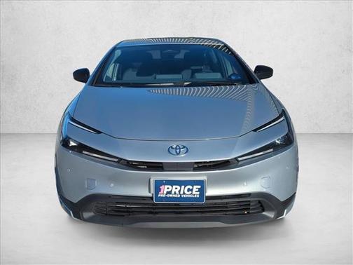2025 Toyota Prius LE
