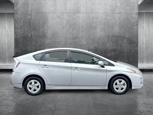 2011 Toyota Prius III