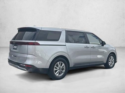 2022 Kia Carnival LXS