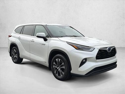 2021 Toyota Highlander Hybrid XLE