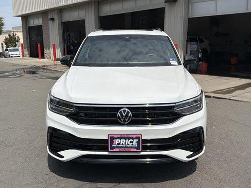 Opal White Pearl 2023 Volkswagen Tiguan 2.0T SE R-Line Black 4MOTION