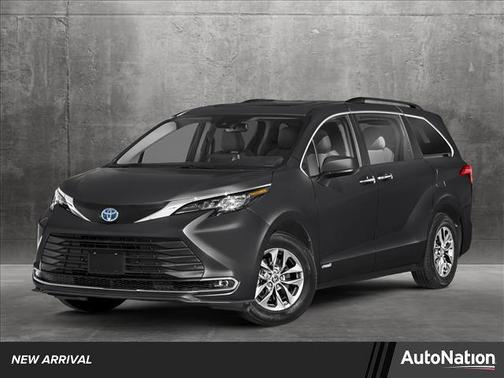 2025 Toyota Sienna XLE 7 Passenger