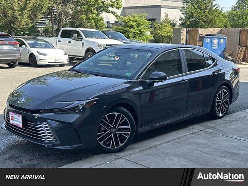 2025 Toyota Camry XLE