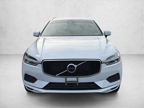 2020 Volvo XC60 T5 Momentum
