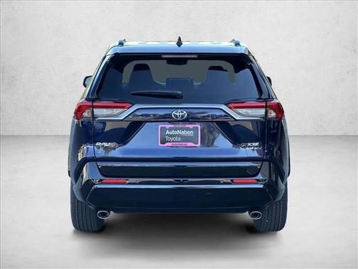 2025 Toyota RAV4 Hybrid SE