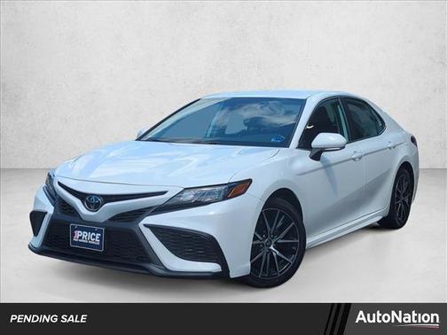 Ice Cap 2024 Toyota Camry SE