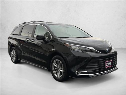 2024 Toyota Sienna XLE